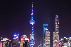 In the intertwining with time, everyone seeks what they need. In the intertwining with time, everyone seeks what they need.